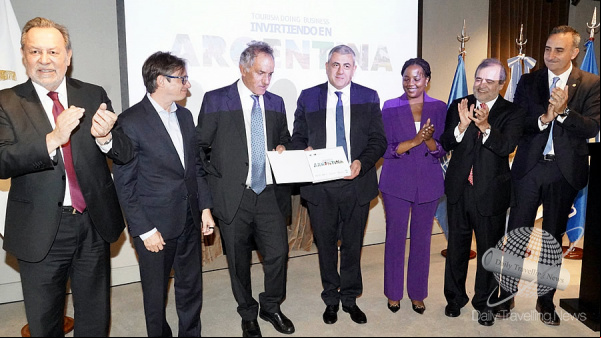 Scioli y el secretario General de ONU Turismo presentaron la Guía para inversiones turísticas en la Argentina