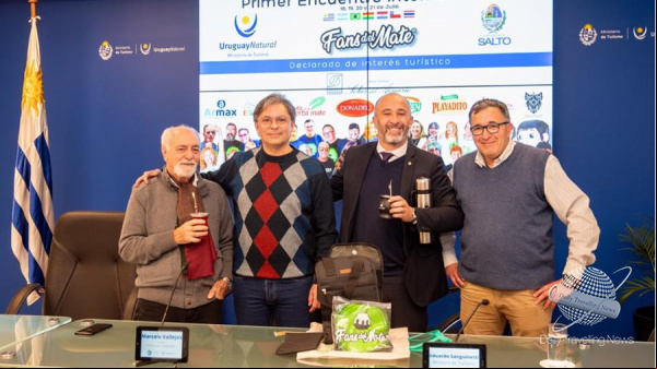 Los fanáticos del mate se reúnen en Uruguay