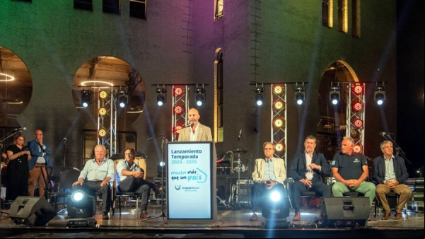 Uruguay presentó la temporada 2024-2025 en Colonia de Sacramento